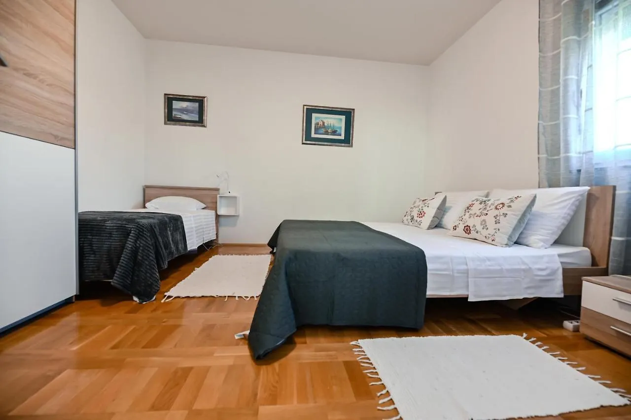 Remi Apartment Sukosan 0*,
